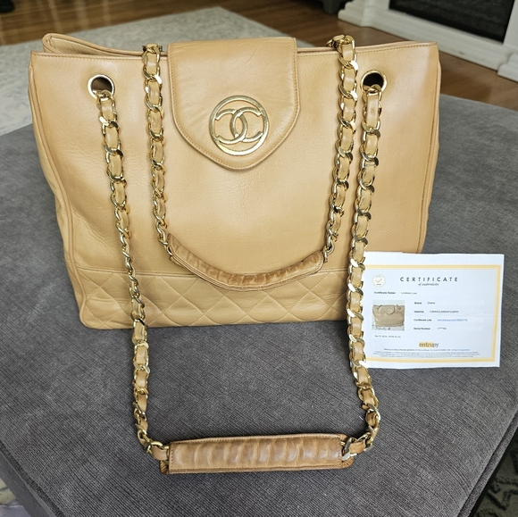 CHANEL Lambskin Chain Shoulder Bag Tote code 1749093 With Entrupy Authentication - Picture 1 of 15